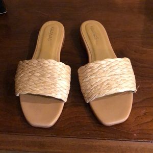 Kaanas woven slide sandals